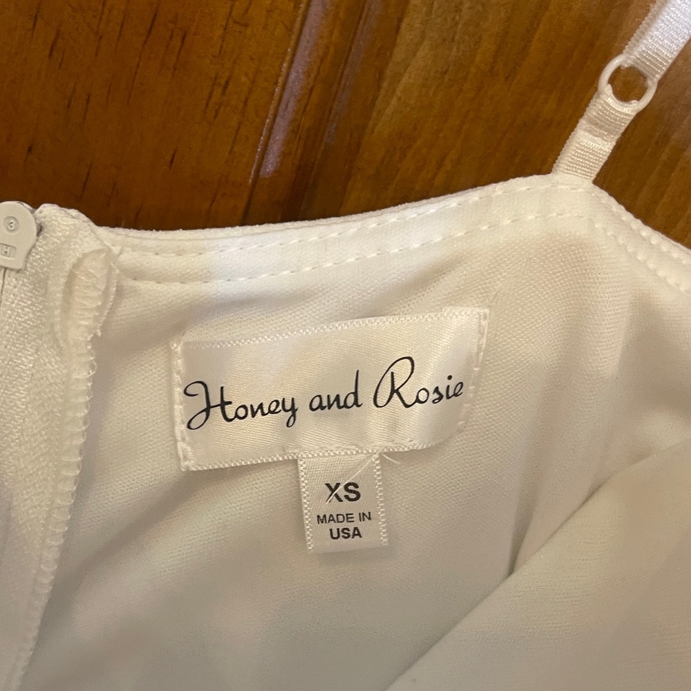 Honey and Rosie White Mini Dress with Rose and Silver Details XS NWT - Picture 5 of 7